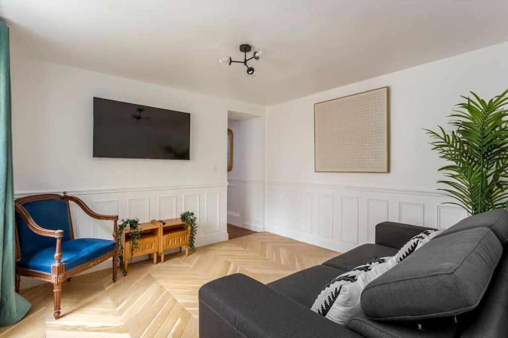 Suite Rivoli Musee Du Louvre Parigi Esterno foto